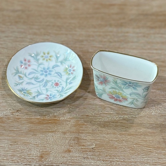Vintage  1960s Vanessa Minton Cigarette Holder & Coaster Dish Set - Picture 2 of 9